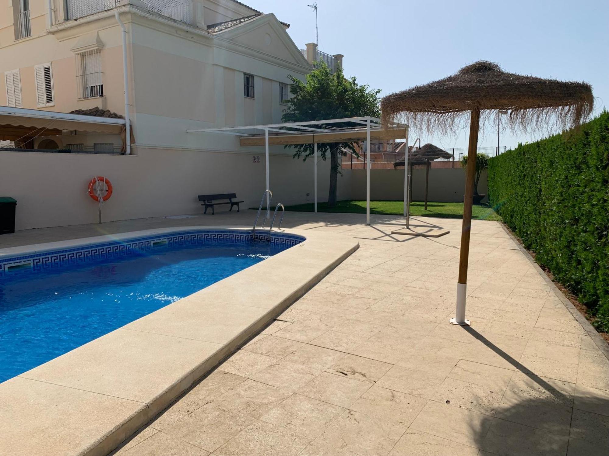 Bonita Casa En Entorno Idilico Tomares